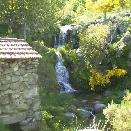 Quinta Dos 4 Lagares Hotel Serrazes Exterior photo